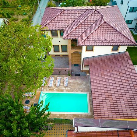 Casa Cu Nuc Hotel Alba Iulia Buitenkant foto