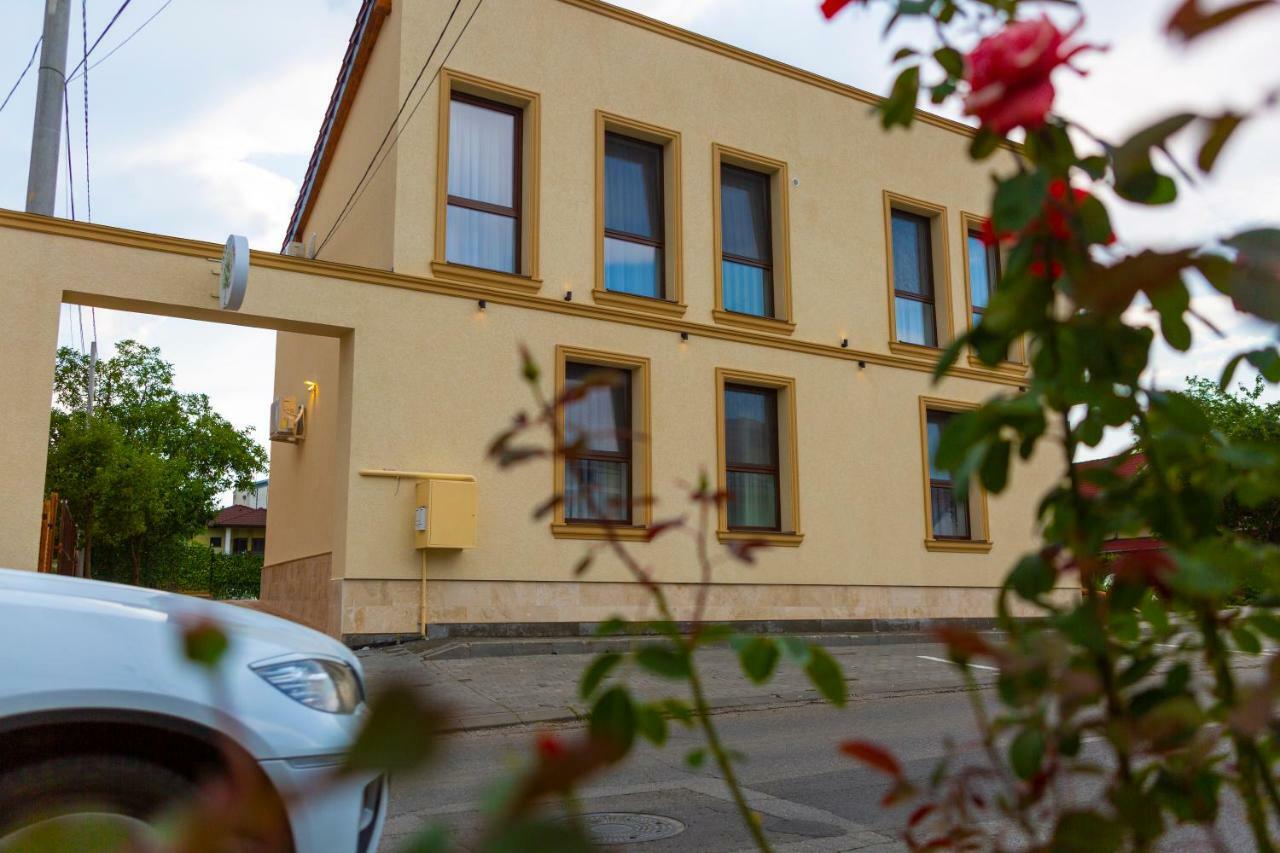 Casa Cu Nuc Hotel Alba Iulia Buitenkant foto