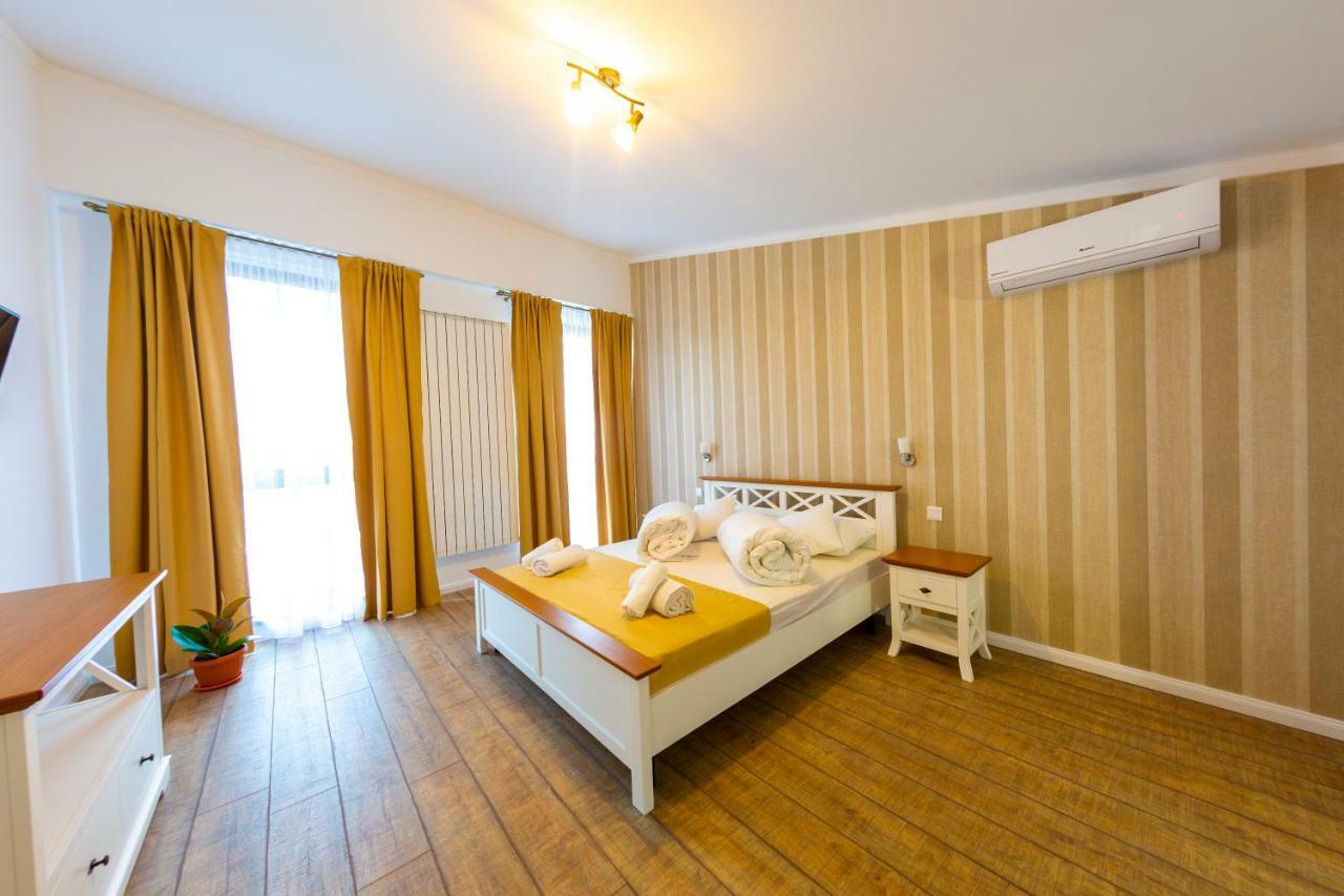 Casa Cu Nuc Hotel Alba Iulia Buitenkant foto