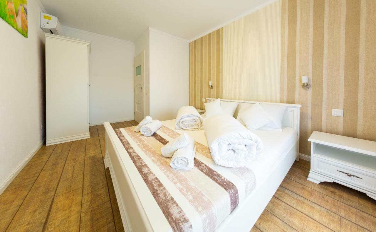 Casa Cu Nuc Hotel Alba Iulia Buitenkant foto