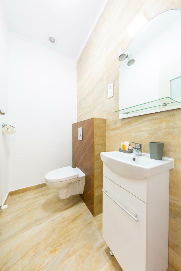 Casa Cu Nuc Hotel Alba Iulia Buitenkant foto
